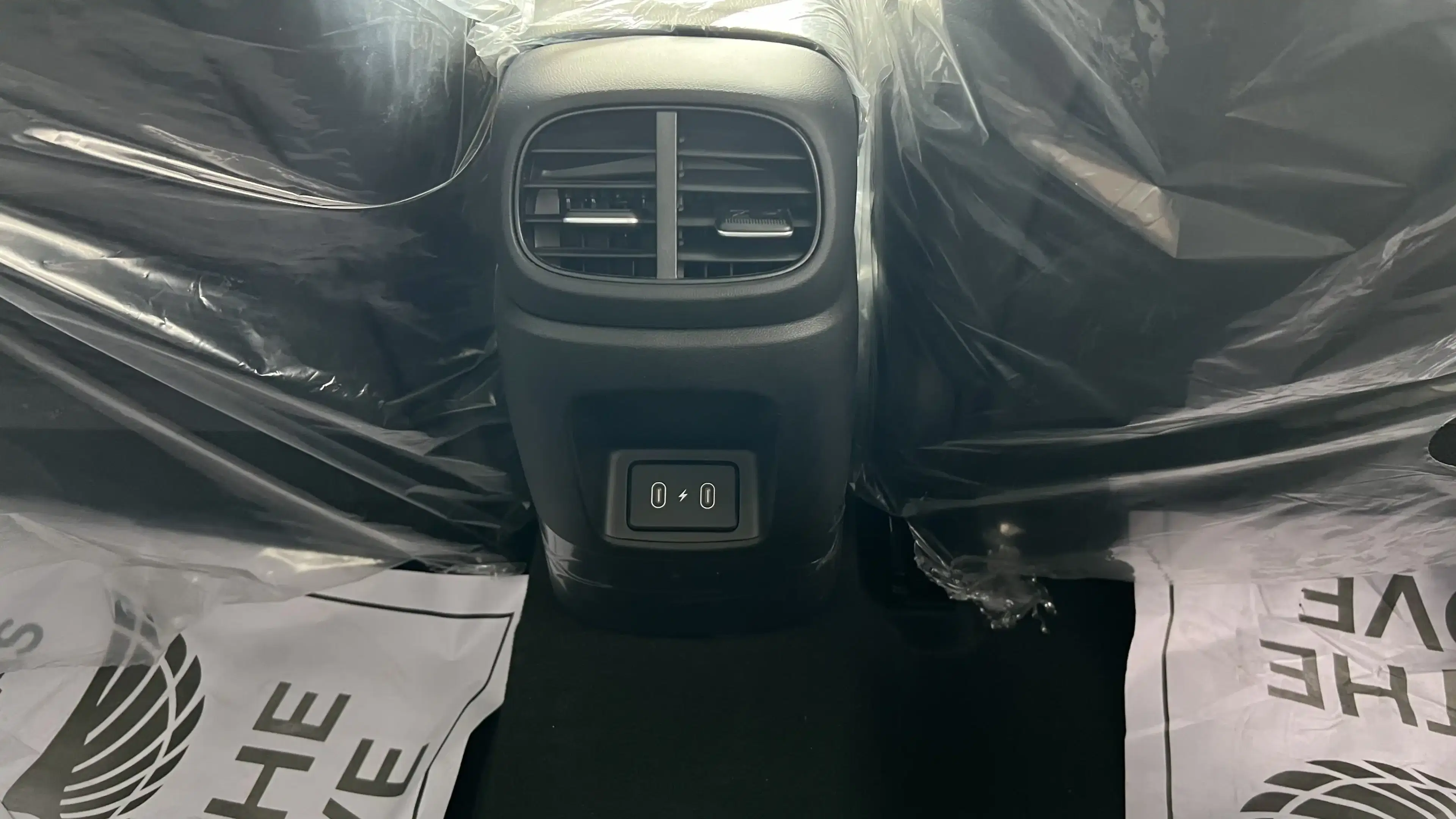 hyundai elantra rear ac vents