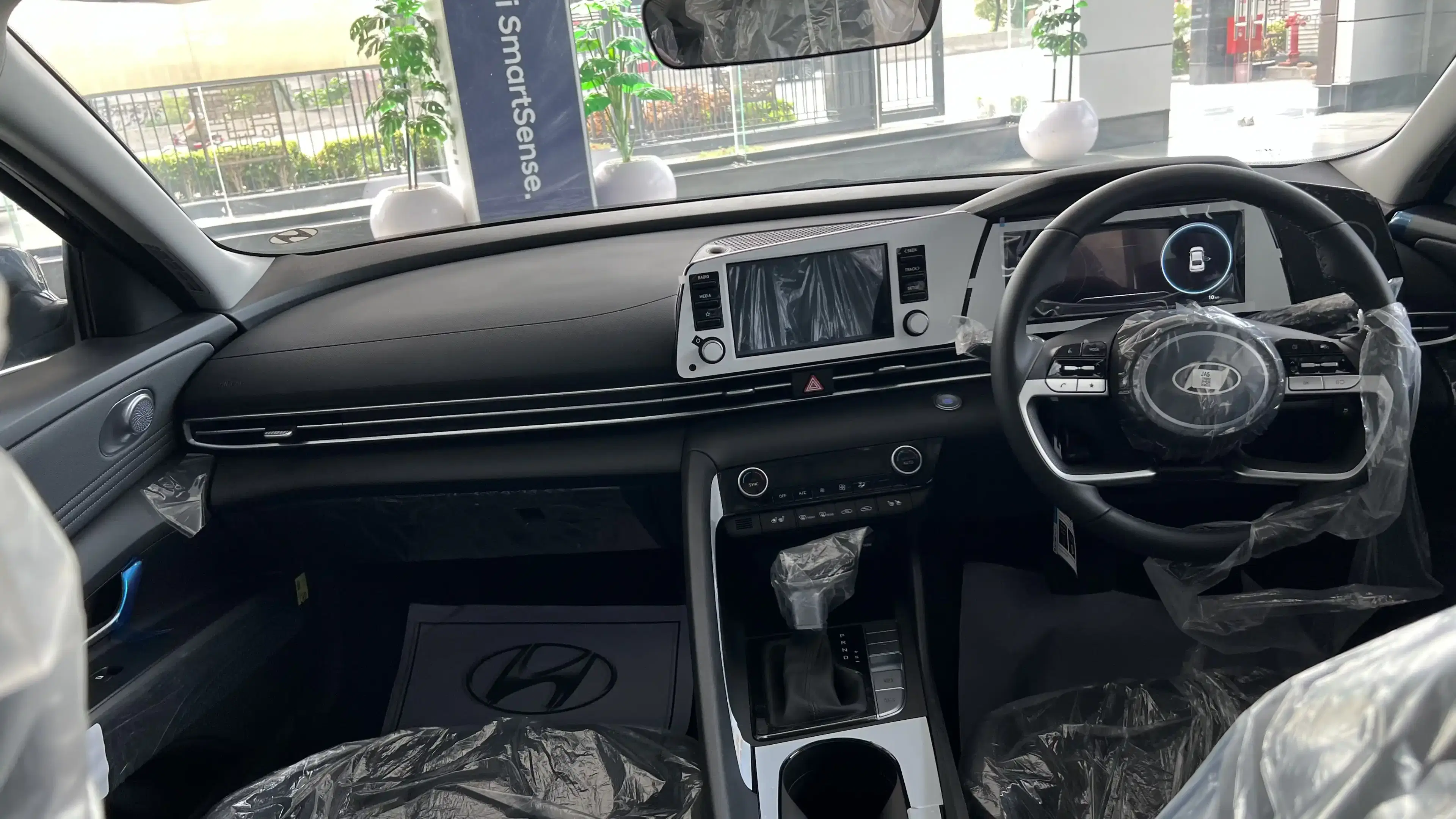 hyundai elantra dashboard 2