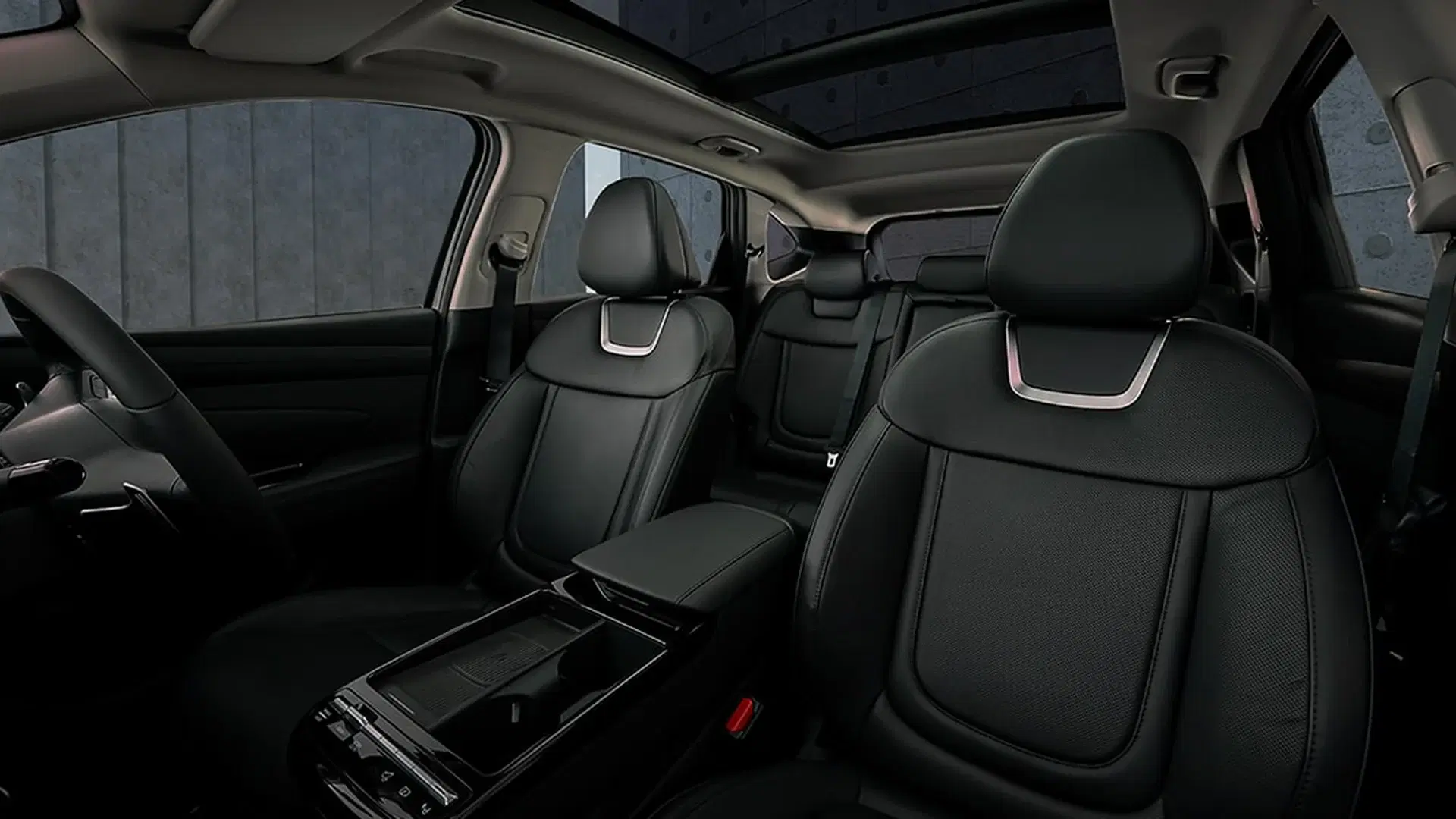 Hyundai Tucson Hybrid cabin