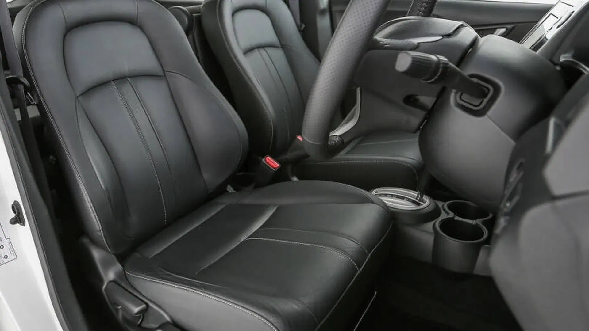Honda BR-V front seats