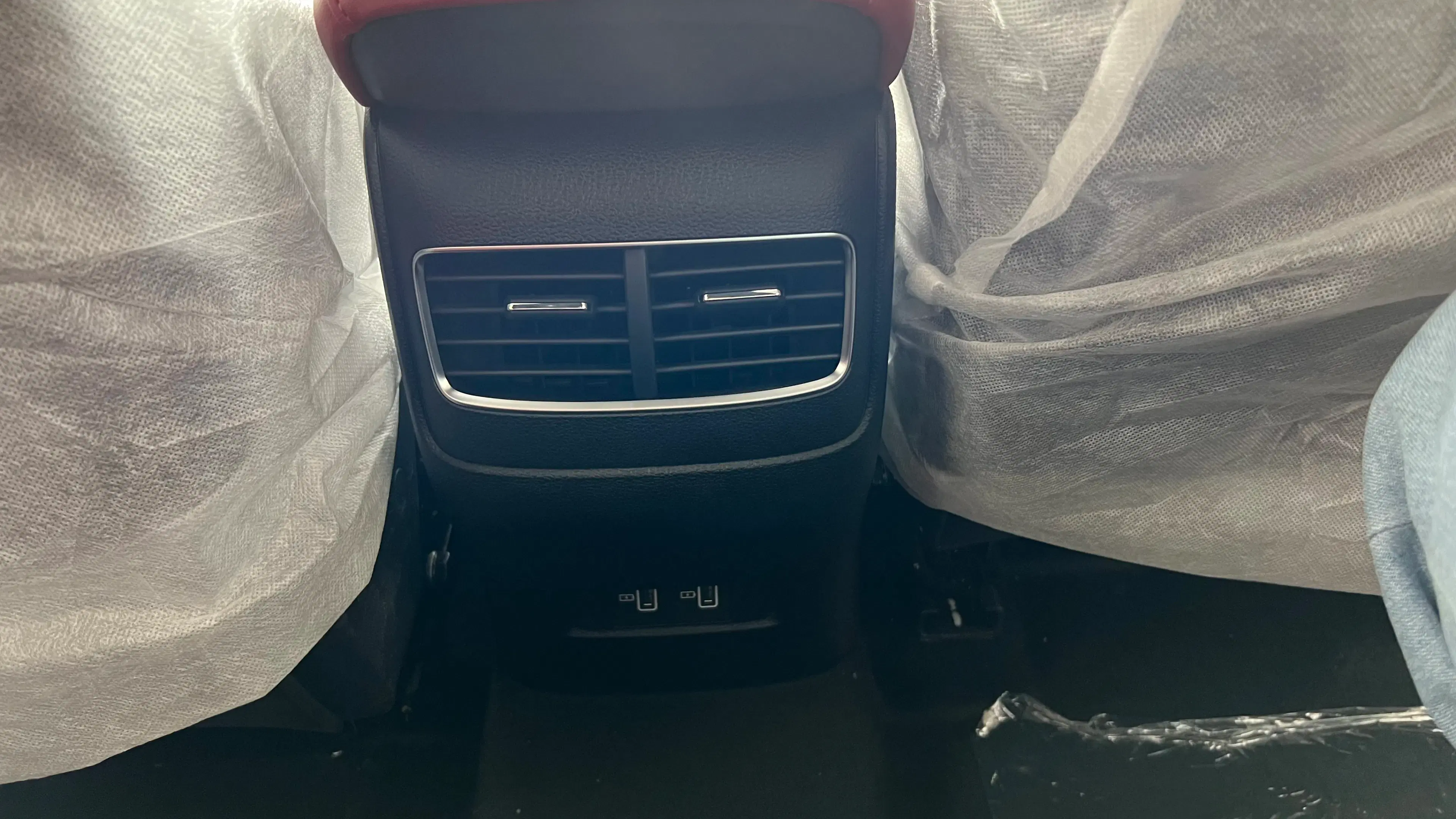 mg hs rear ac outlets