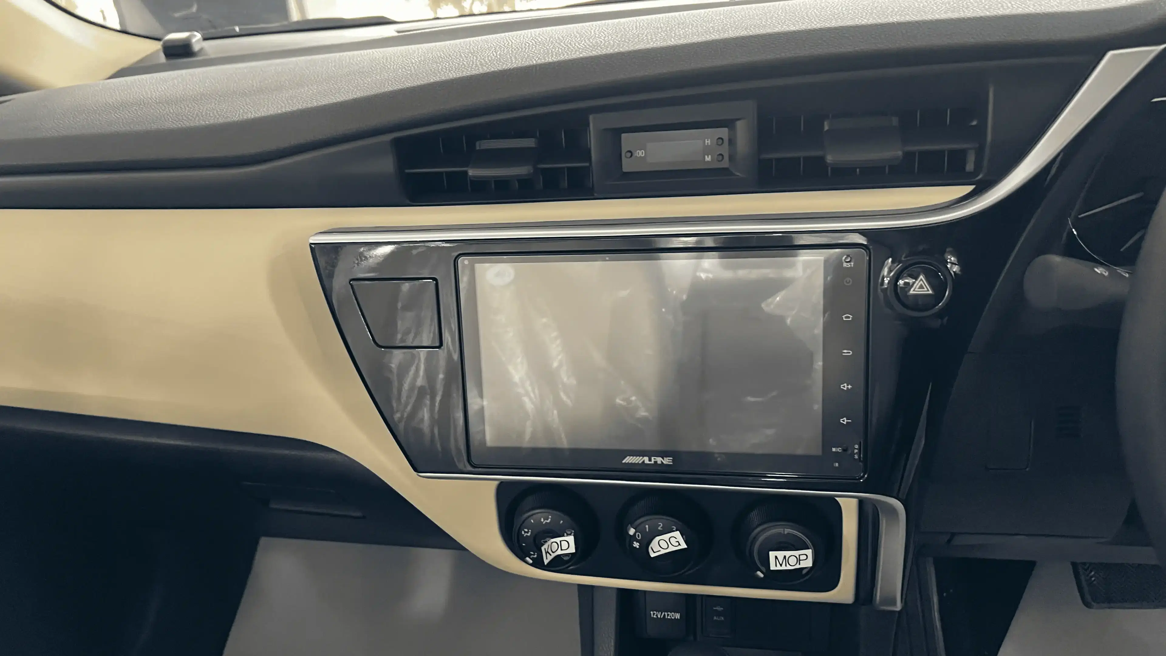 toyota corolla exterior main view