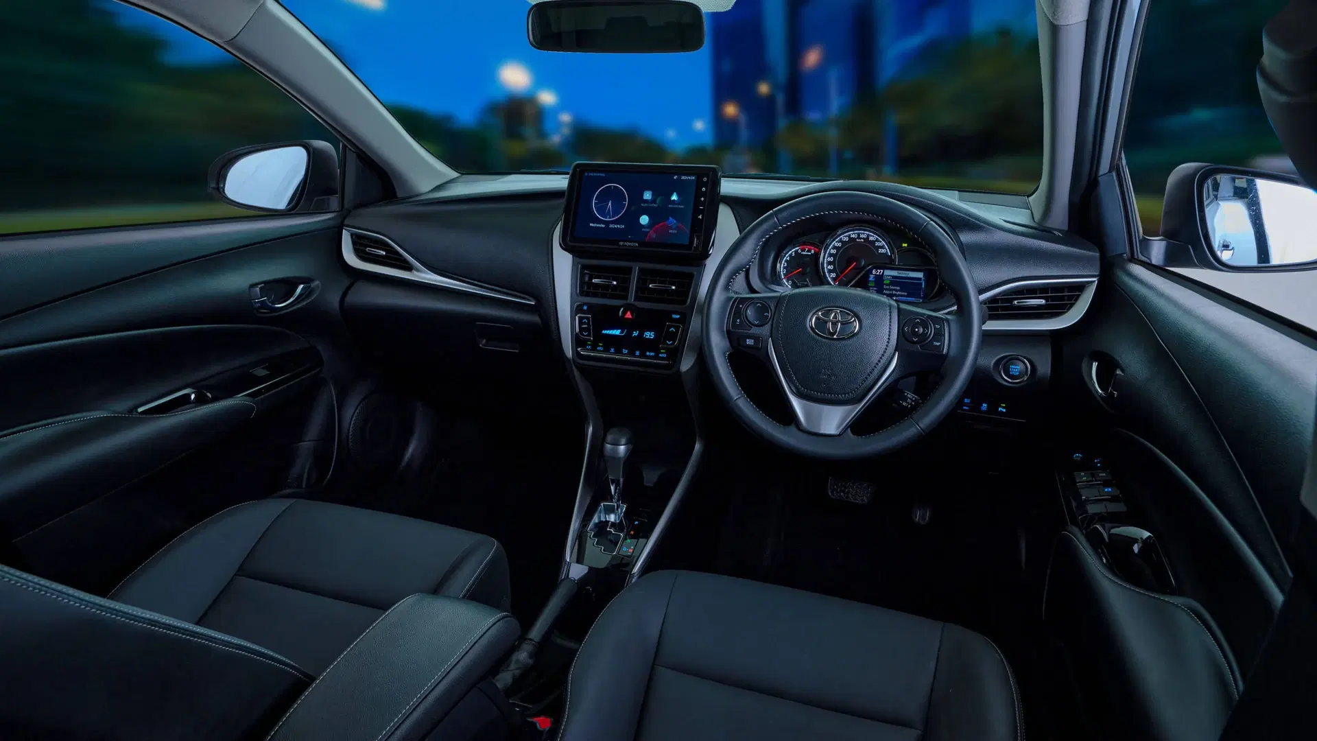 Toyota Yaris dashboard